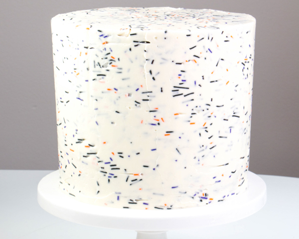 Animal Skeleton Cake made with animal crackers | by Erin Gardner for TheCakeBlog.com