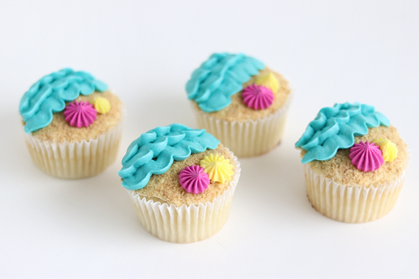 Beach Cupcakes | by Whitney DePaoli for TheCakeBlog.com