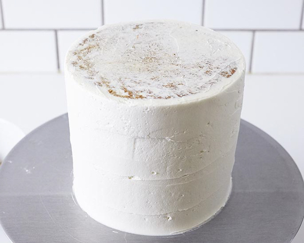 Birch Log Cake! Learn how to make this wintry, birch cake that looks just like a natural birch branch | by Cakegirls for TheCakeBlog.com