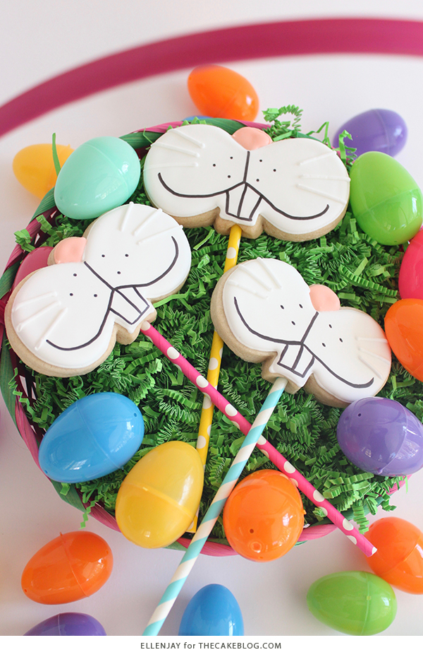 Bunny Face Cookies - how to make sugar cookie pops decorated with adorable bunny faces for Easter | by ellenJAY for TheCakeBlog.com