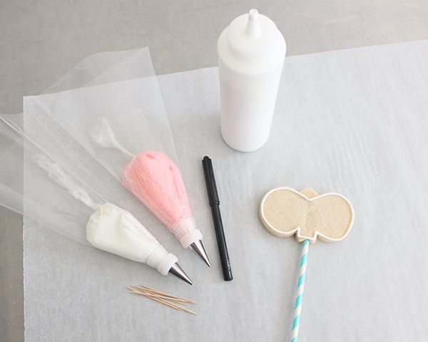 Bunny Face Cookies - how to make sugar cookie pops decorated with adorable bunny faces for Easter | by ellenJAY for TheCakeBlog.com