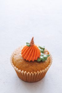 8 Ways to Decorate a Pumpkin Cupcake with Buttercream Frosting | Carrie Sellman for TheCakeBlog.com