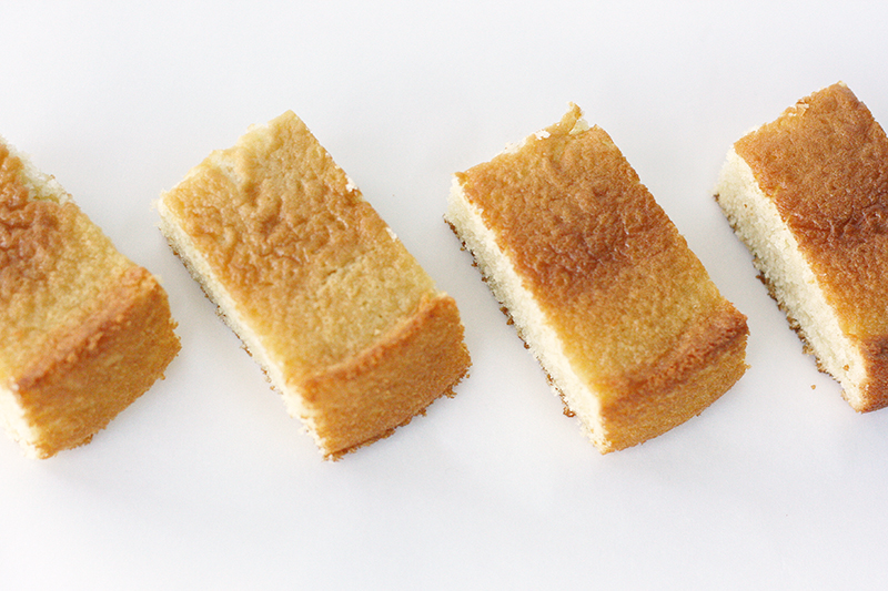 Baked to Perfection - how baking time affects cake moisture and structure | by Summer Stone for TheCakeBlog.com