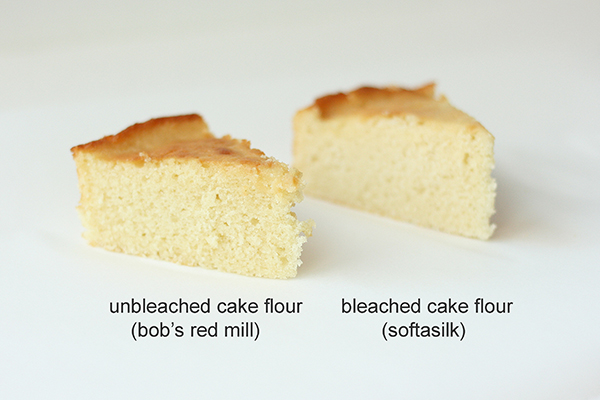 Flour Comparison - side by side comparison of all-purpose, cake flour, pastry flour, bleached and unbleached for cake baking| by Summer Stone for TheCakeBlog.com