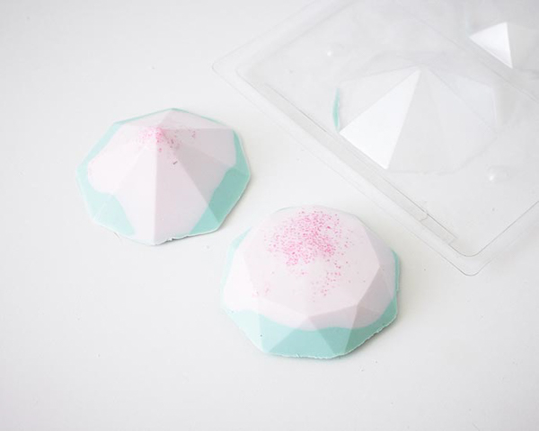 Cake Gems - how to make gem-shaped chocolate truffles filled with cake | by Cakegirls for TheCakeBlog.com
