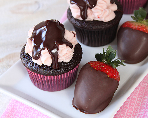 Chocolate Covered Strawberry Cupcakes | by Lauren Kapeluck for TheCakeBlog.com
