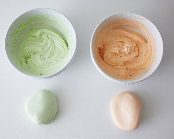 Mini Easter Egg Cakes | by Cakegirls for TheCakeBlog.com