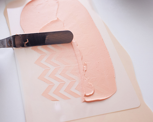 Mini Easter Egg Cakes | by Cakegirls for TheCakeBlog.com