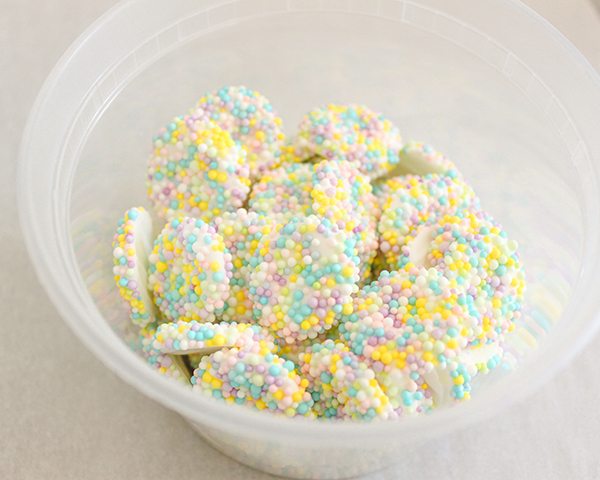 How to make Flower Cookies | by ellenJAY for TheCakeBlog.com