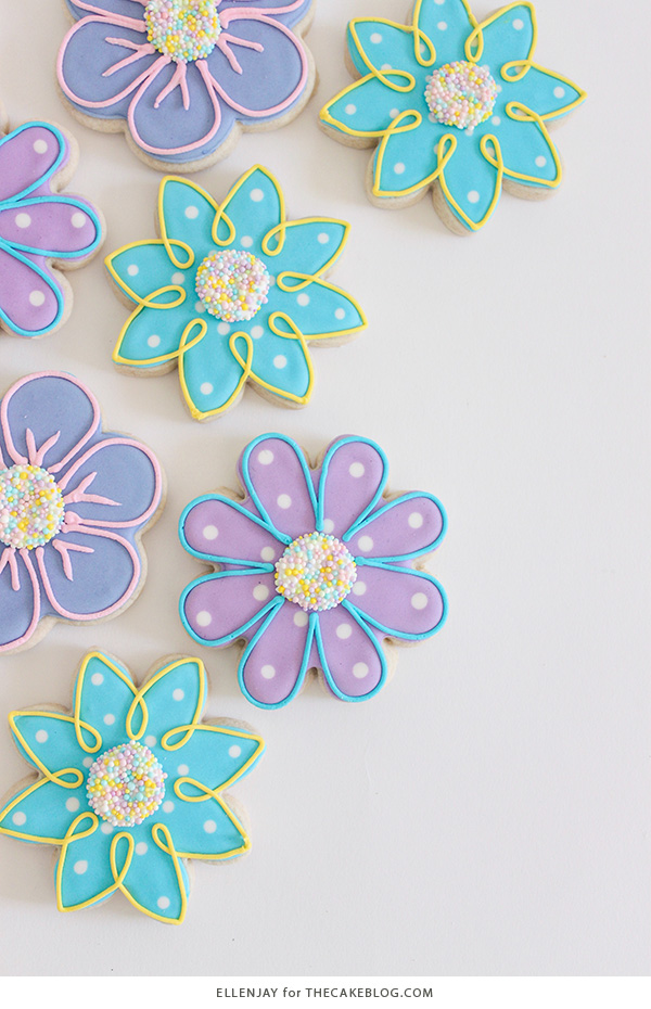 How to make Flower Sugar Cookies | by ellenJAY for TheCakeBlog.com