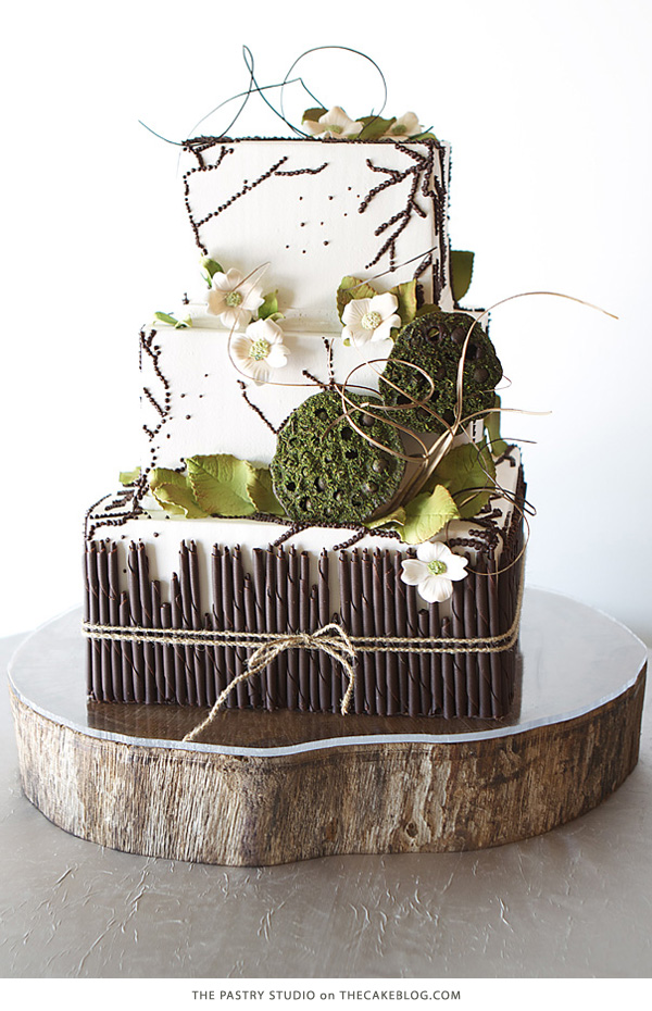 10 Gorgeously Green Cakes | including this design by The Pastry Studio | on TheCakeBlog.com