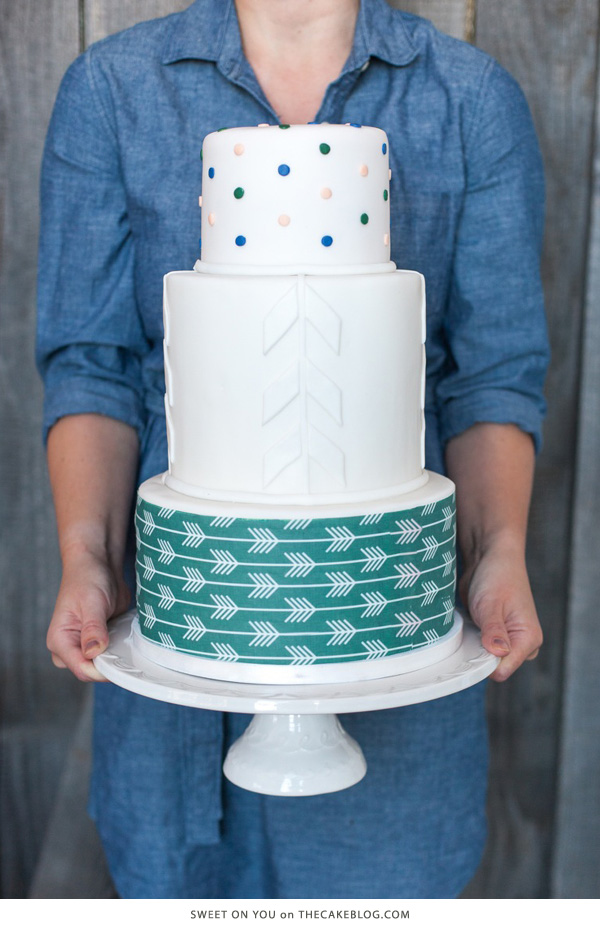 10 Gorgeously Green Cakes | including this design by Sweet On You | on TheCakeBlog.com