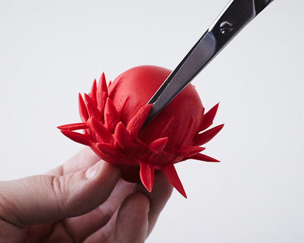 Winter Hat Cake - learn how to make this cozy cake that looks just like a knitted hat | by Cakegirls for TheCakeBlog.com