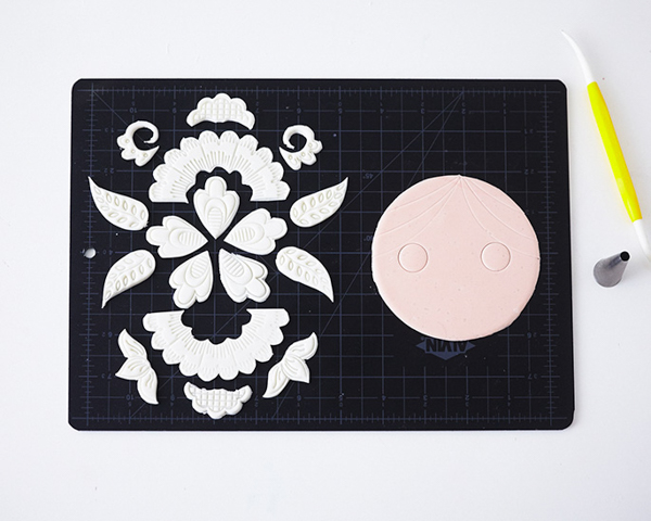 How to make a Russian nesting doll cake | by Cakegirls for TheCakeBlog.com