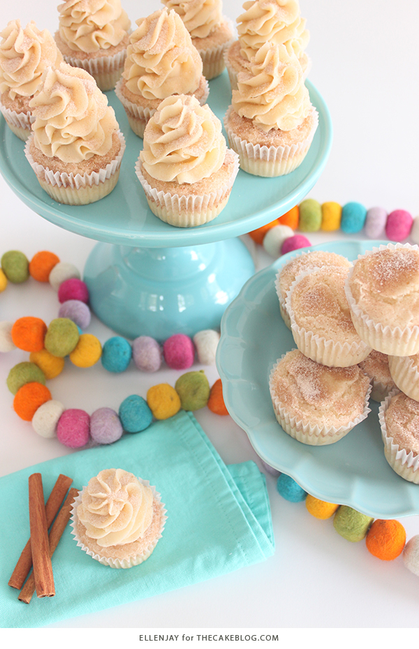 Snickerdoodle Cupcakes - cinnamon sugar cupcakes topped with delicious brown sugar buttercream. A holiday cupcake recipe inspired by the classic Christmas cookie | by ellenJAY for TheCakeBlog.com