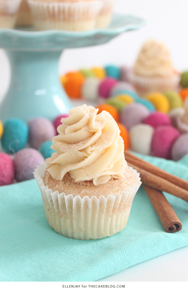 Snickerdoodle Cupcakes - cinnamon sugar cupcakes topped with delicious brown sugar buttercream. A holiday cupcake recipe inspired by the classic Christmas cookie | by ellenJAY for TheCakeBlog.com