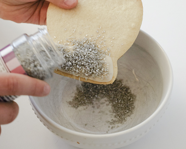 Snow Globe Cookies - decorated sugar cookies for the holidays | by Cakegirls for TheCakeBlog.com