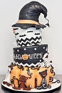 Whimsical Halloween Cake | by Dream Day Cakes for TheCakeBlog.com